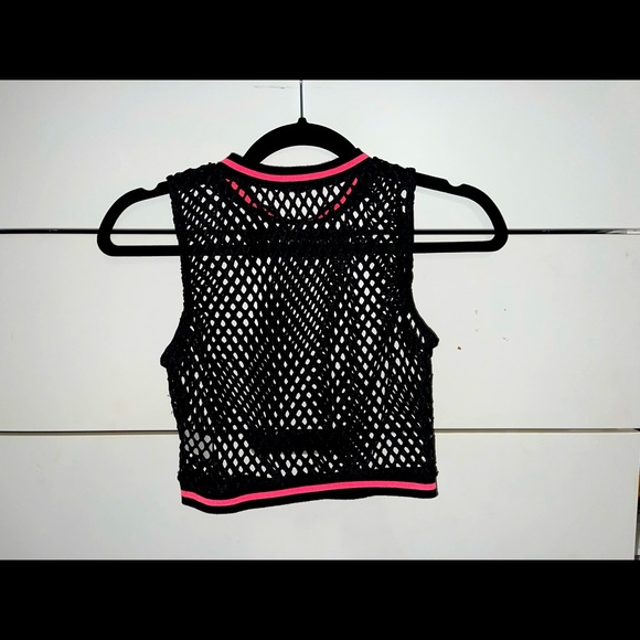 Netted top with pink Trimming - Picture 2 of 2